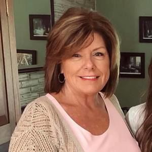 Meet your Posher, Suzanne